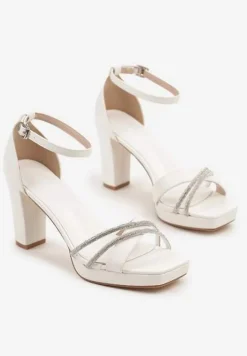 Białe Sandały Vices na Słupku i Platformie Ozdobione Cyrkoniami Felaina
