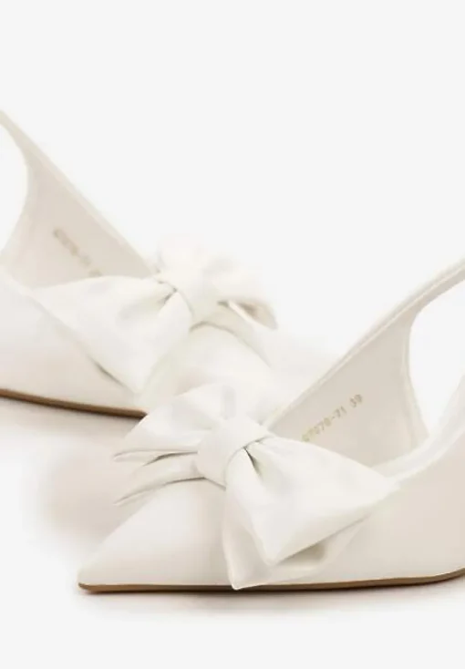 Białe Sandały Vices na Szpilce Slingback Ozdobione Kokardą Tilvanea