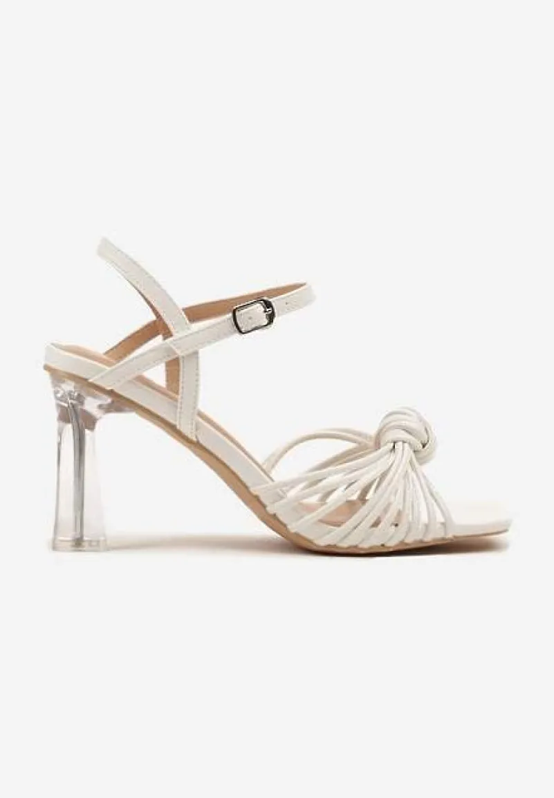 Białe Sandały Vices na Transparentnym Słupku z Supełkiem Saradina