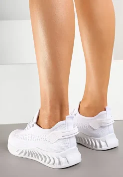 Białe Siateczkowe Buty Sportowe Sneakersy na Podeszwie z Tłoczeniami Finloti