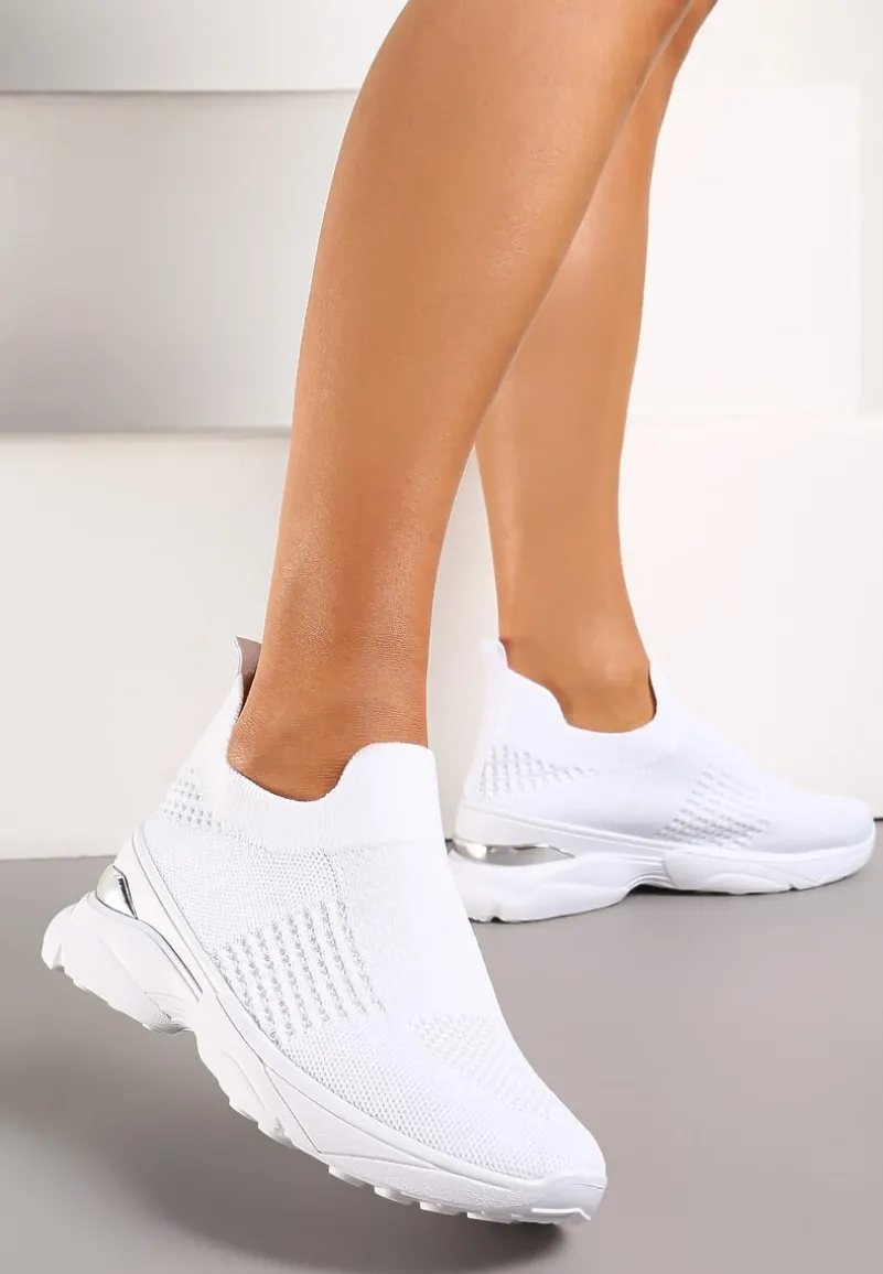 Białe Skarpetkowe Buty Sportowe na Grubej Podeszwie z Metaliczną Wstawką Markan