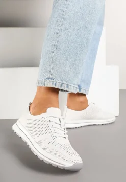 Białe Skórzane Buty Sportowe na Płaskiej Podeszwie ze Skórzaną Wkładką Ozdobione Perforacją Falali