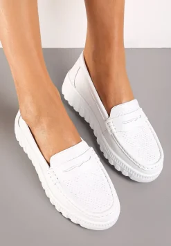 Białe Skórzane Półbuty Mokasyny na Niskiej Platformie z Perforacją Lioran