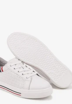 Białe Skórzane Sneakersy na Płaskiej Podeszwie ze Skórzaną Wkładką i Perforacją Galiwa