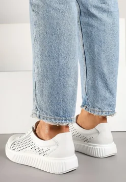 Białe Skórzane Sneakersy Typu Tenisówki z Ozdobną Perforacją Faladwena