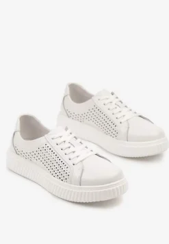 Białe Skórzane Sneakersy Typu Tenisówki z Ozdobną Perforacją Faladwena