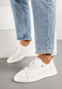 Białe Skórzane Sneakersy Zdobione Minimalistyczną Aplikacją Velotina
