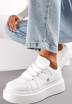 Białe Sneakersy na Grubej Podeszwie z Przeszyciami i Perforacją Amela