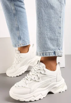 Białe Sneakersy na Masywnej Podeszwie z Siateczkowym Wstawkami i Ozdobnymi Sznurówkami Ollavia