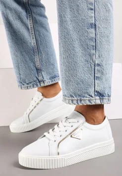 Białe Sneakersy na Płaskiej Podeszwie ze Skóry z Metaliczną Ozdobą Melabra