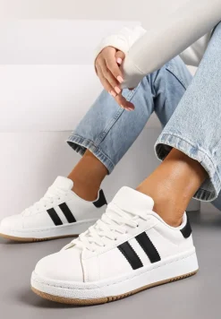 Białe Sneakersy na Płaskiej Podeszwie Ozdobione Kontrastowymi Paskami Navisella