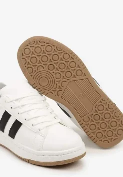 Białe Sneakersy na Płaskiej Podeszwie Ozdobione Kontrastowymi Paskami Navisella