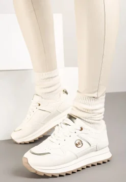 Białe Sneakersy na Płaskiej Podeszwie z Metaliczną Ozdobą i Ociepleniem Solirra