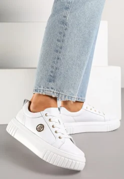 Białe Sneakersy na Platformie ze Skóry Naturalnej z Metaliczną Ozdobą Dolennea
