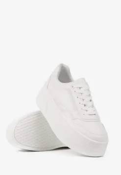 Białe Sneakersy na Platformie Ozdobionej Tłoczeniem Vaiviera