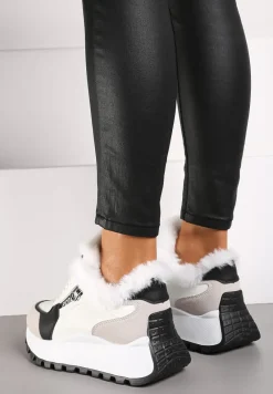 Białe Sneakersy na Platformie z Napisem Sznurowaniem i Futerkiem Vazina