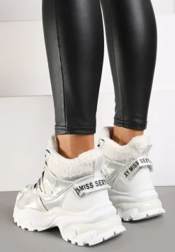 Białe Sneakersy na Platformie Ozdobione Metaliczną Nicią i Futerkiem Volattia