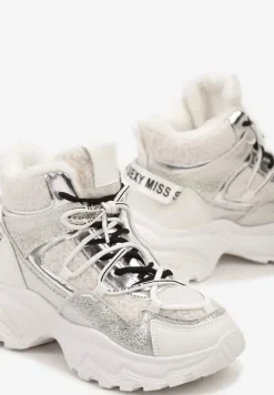 Białe Sneakersy na Platformie Ozdobione Metaliczną Nicią i Futerkiem Volattia