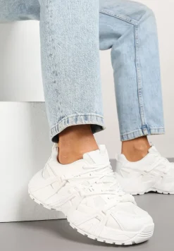 Białe Sneakersy Ozdobione Tłoczonym Wzorem Sanalitia