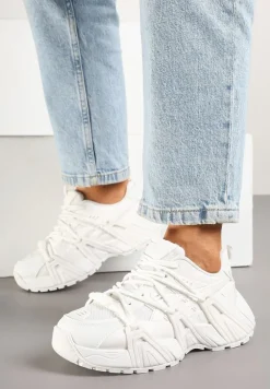 Białe Sneakersy Ozdobione Tłoczonym Wzorem Sanalitia