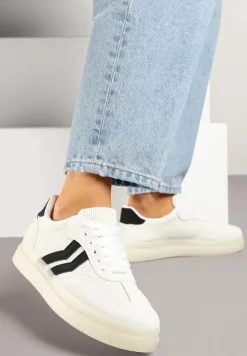 Białe Sneakersy Ozdobione Paskami Sadleane
