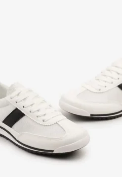 Białe Sneakersy Ozdobione Paskiem Cleova