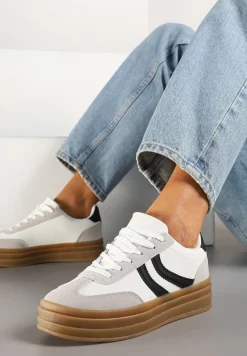 Białe Sneakersy Typu Kultowe Tenisówki na Grubej Podeszwie z Tłoczeniem Lisanitea