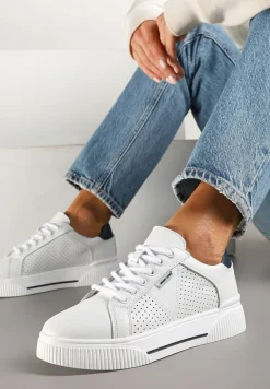 Białe Sneakersy Typu Tenisówki ze Skóry Naturalnej z Ozdobną Perforacją Vivallie