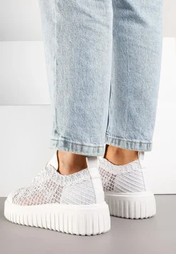 Białe Sneakersy Vices na Platformie z Ażurową Cholewką Lumerise