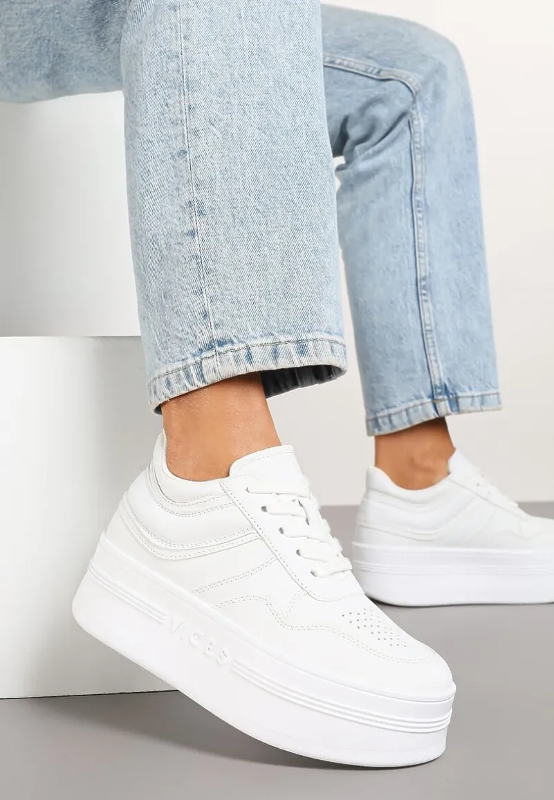 Białe Sneakersy Vices na Platformie z Tłoczonym Napisem ze Sznurowaniem Eanneth