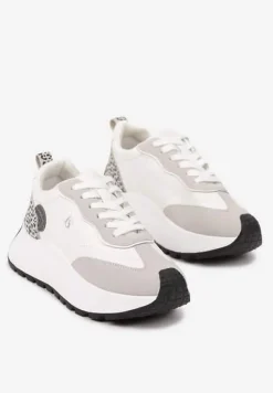 Białe Sneakersy Vices na Platformie Ozdobione Naszywką i Panterką Selothiel