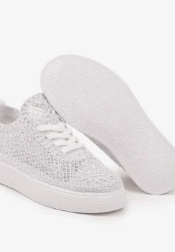 Białe Sneakersy z Ażurowej Koronki na Grubej Podeszwie Nanessia
