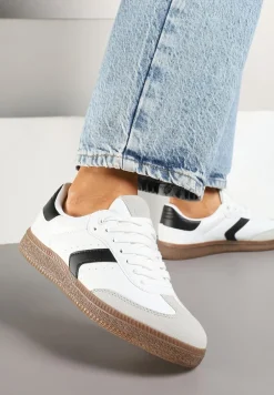 Białe Sneakersy z Perforacją w Stylu Tenisówek Olirielis