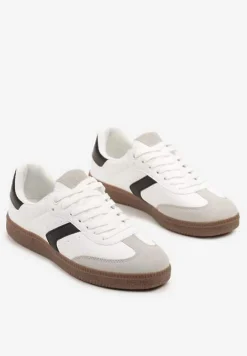 Białe Sneakersy z Perforacją w Stylu Tenisówek Olirielis