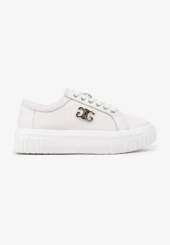 Białe Sneakersy ze Skóry Naturalnej na Grubej Podeszwie z Metalowym Detalem Evoniah