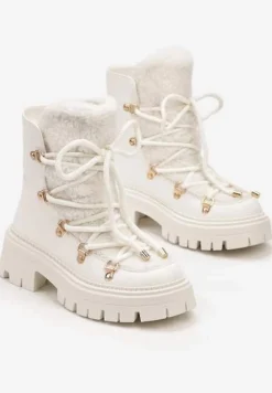 Białe Sznurowane Śniegowce na Platformie z Ociepleniem Innathiel