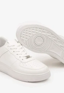 Białe Sznurowane Sneakersy Ozdobione Perforacją Ellemisa