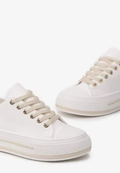 Białe Sznurowane Trampki na Grubej Podeszwie z Aplikacją Aniler