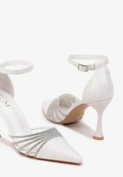 Białe Szpilki w Eleganckim Stylu z Cyrkoniowymi Paskami Erisorae