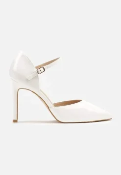 Białe Szpilki z Lakierowanym Połyskiem i Paskiem na Sprzączkę Norilia