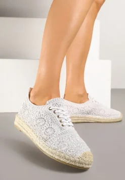 Białe Tenisówki Ozdobione Plecionką i Ażurowym Wzorem Mevienne