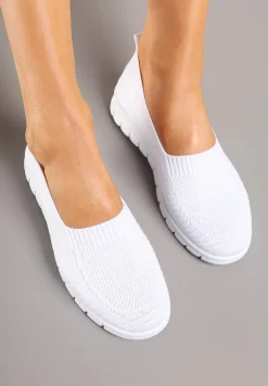 Białe Tenisówki Ozdobione Tłoczeniem z Elastyczną Cholewką Ivelfitia
