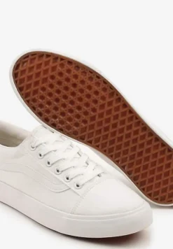 Białe Tenisówki Trampki z Niską Cholewką Ozdobione Geometrycznym Wzorem Wioressa