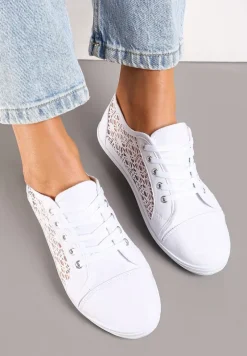 Białe Tenisówki z Ażurowymi Wstawkami Po Bokach Salessa