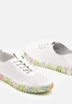 Białe Tenisówki ze Skóry Naturalnej Zdobione Perforacją Hanilwen