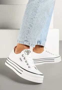 Białe Trampki na Platformie z Biżuteryjną Aplikacją Flortewis