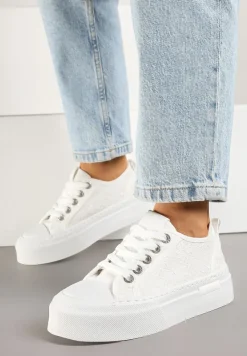 Białe Trampki na Platformie Ozdobione Haftem Talauri