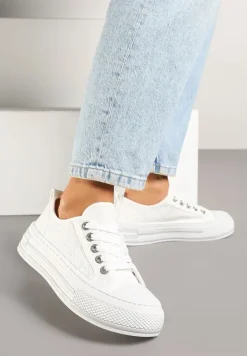 Białe Trampki na Platformie z Niską Cholewką i Koronką Jenalora