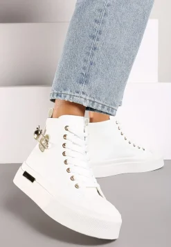 Białe Trampki z Wysoką Cholewką na Platformie Wykończone Brokatową Broszką Terilaina