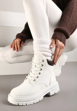 Białe Traperki na Tłoczonej Podeszwie Ocieplane Futrem Toriga